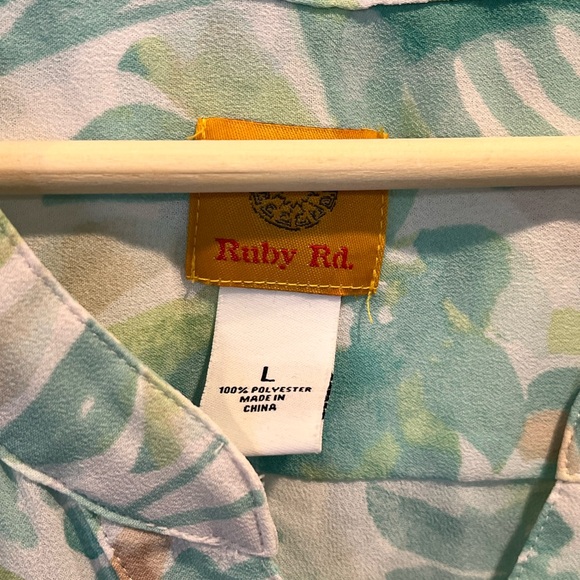 Tropical Print Women's Top - Picture 3 of 11